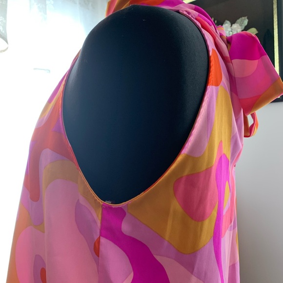 Tyche Abstract Multicolored Halter Top - Picture 5 of 9